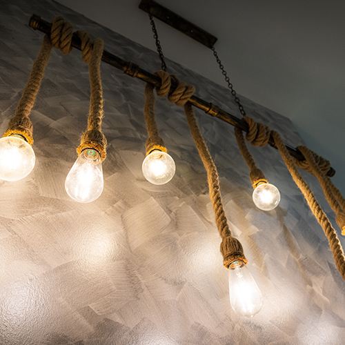 Rüstik Aydınlatma Kullanarak Evde Vintage Etki Yaratın